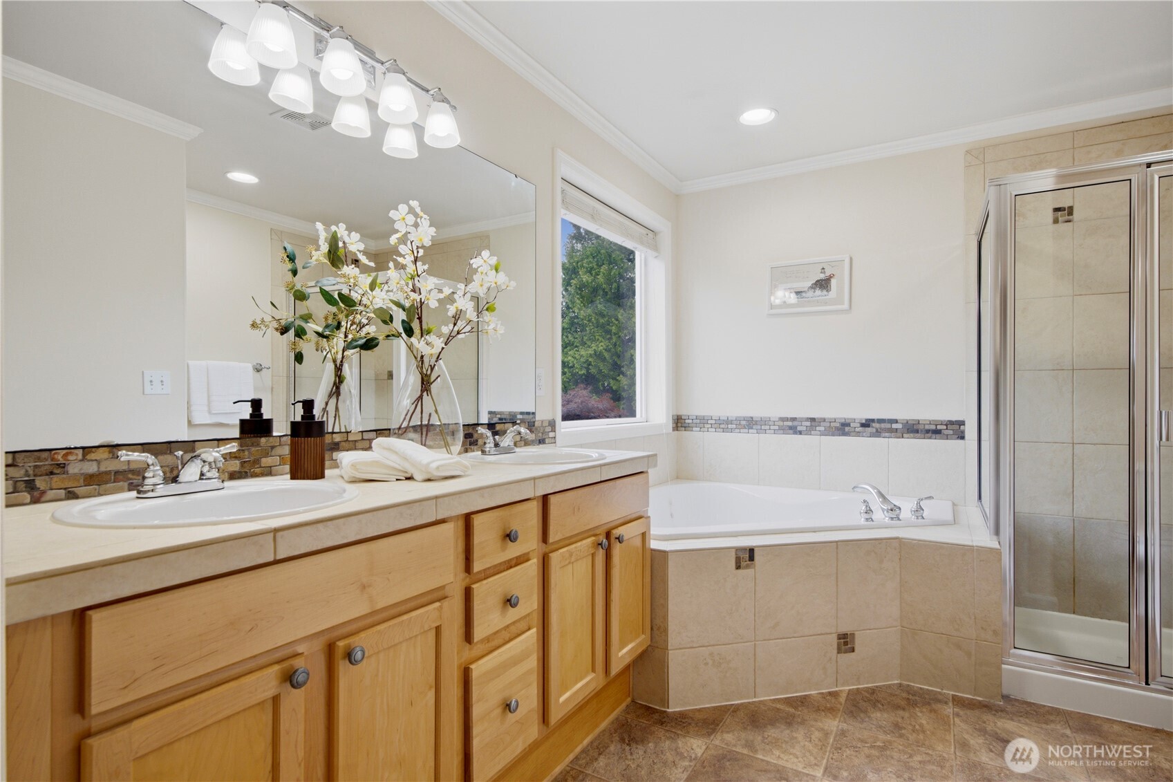 17617 44th Avenue W, Lynnwood, WA 98037
