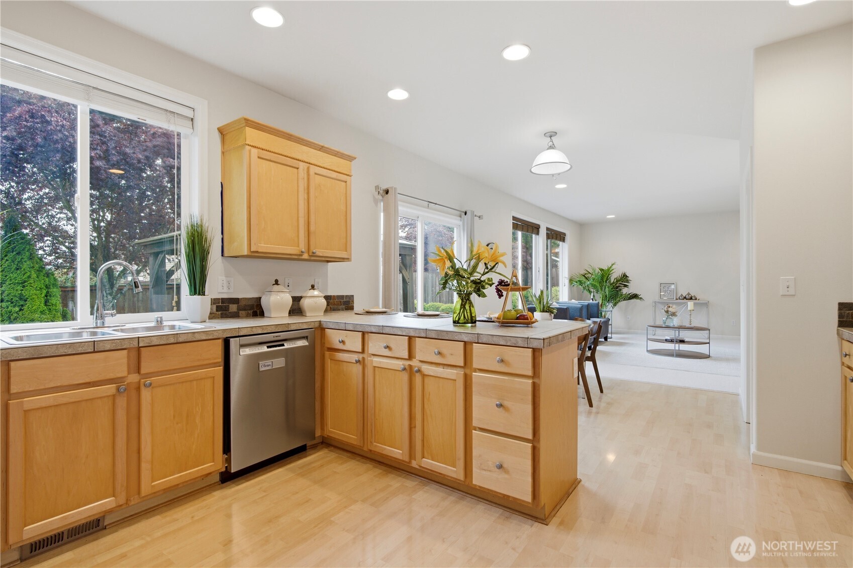 17617 44th Avenue W, Lynnwood, WA 98037