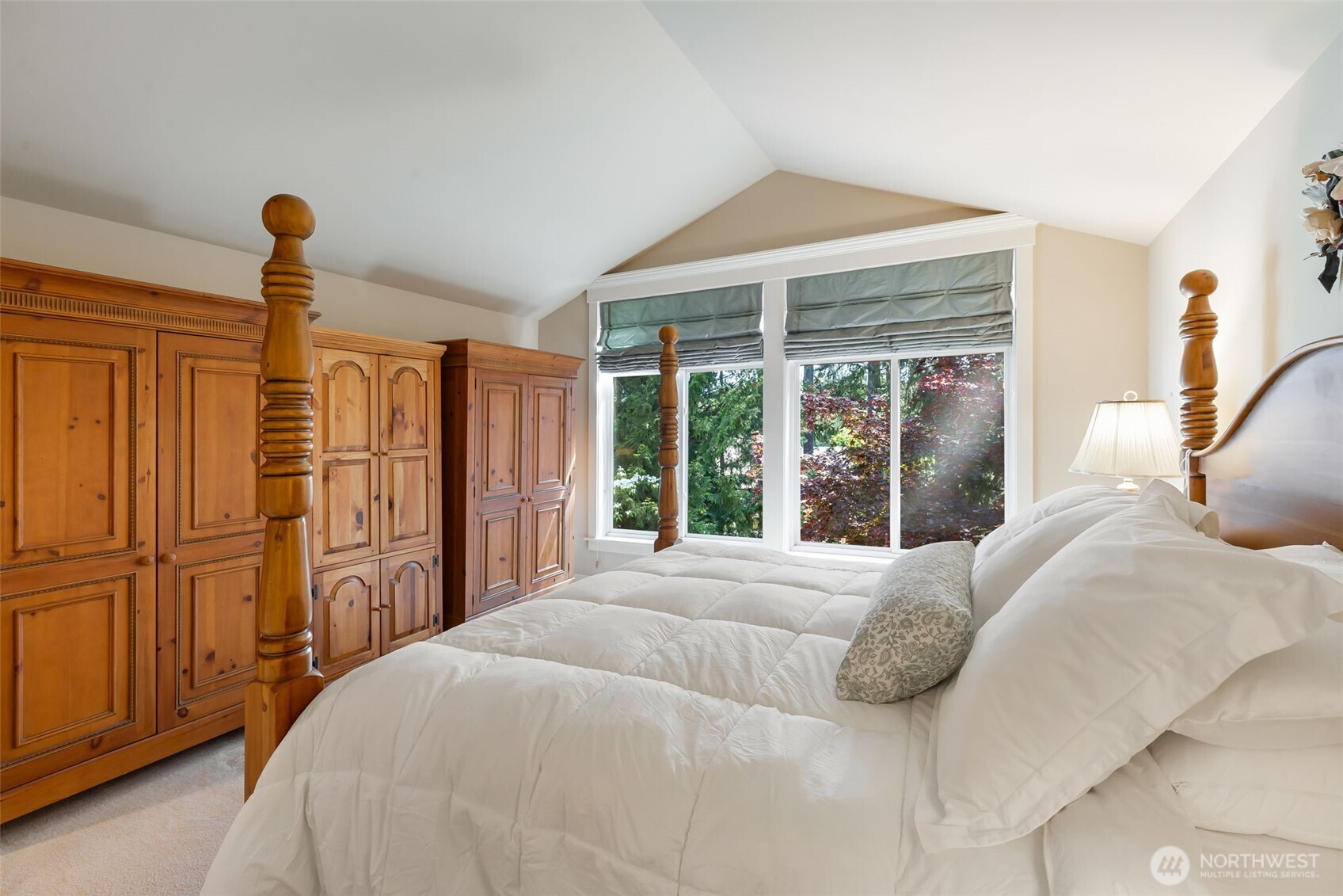 23431 NE 10th Place , Sammamish, WA 98074
