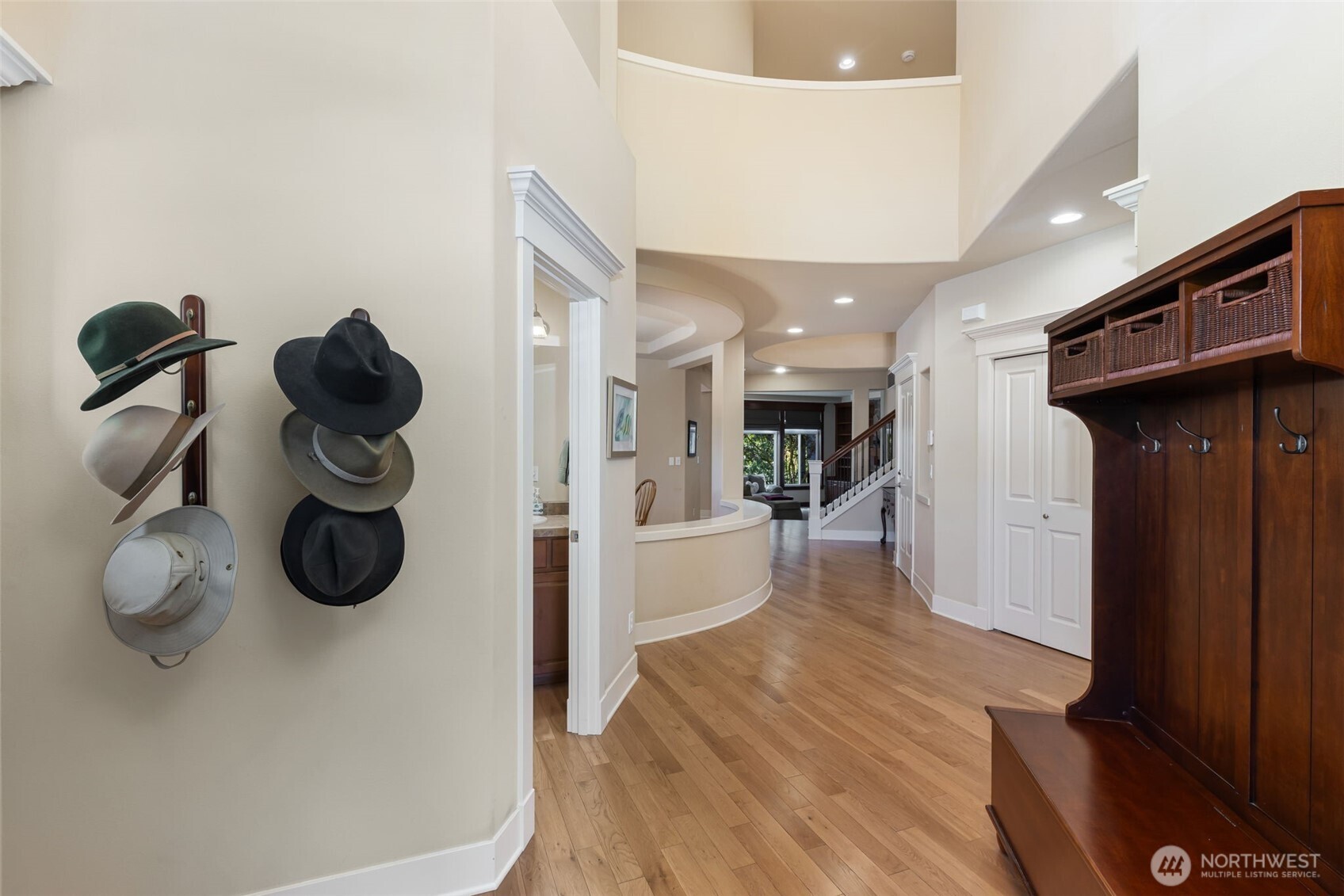 23431 NE 10th Place , Sammamish, WA 98074