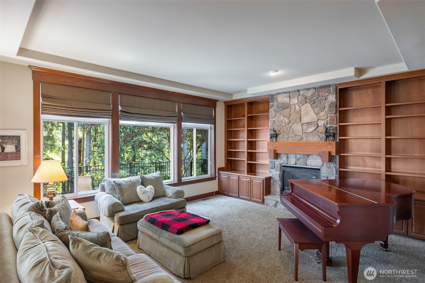 23431 NE 10th Place , Sammamish, WA 98074
