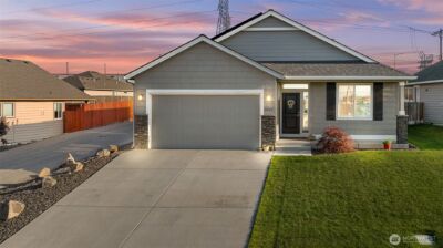 5997 W 41st Ave , Kennewick, WA 99338