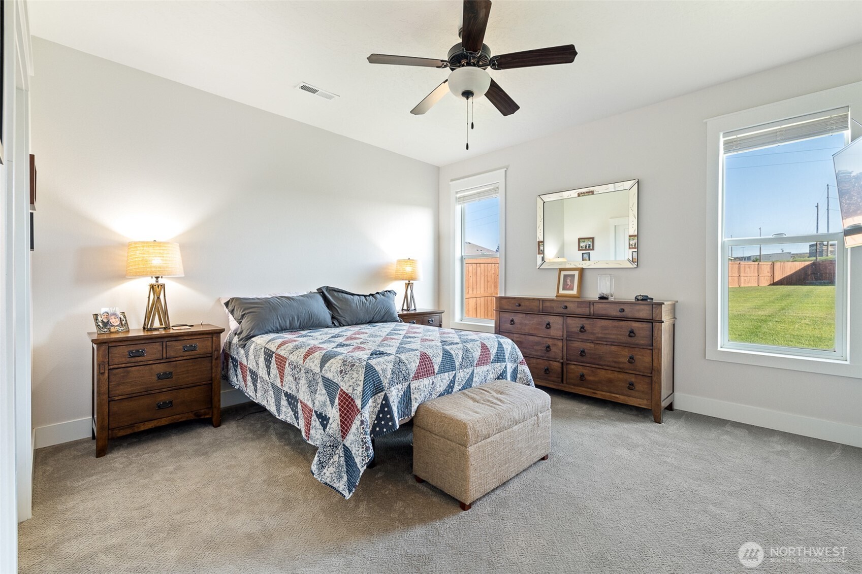5997 W 41st Ave , Kennewick, WA 99338