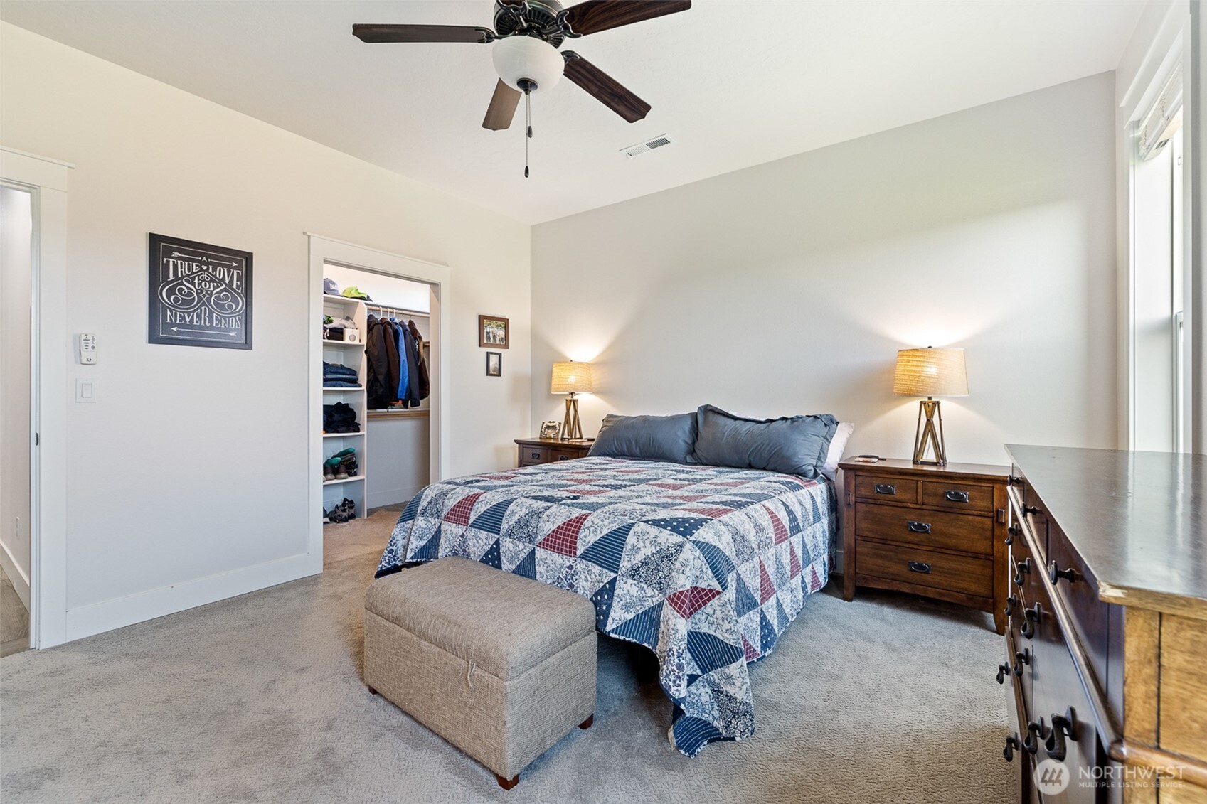 5997 W 41st Ave , Kennewick, WA 99338
