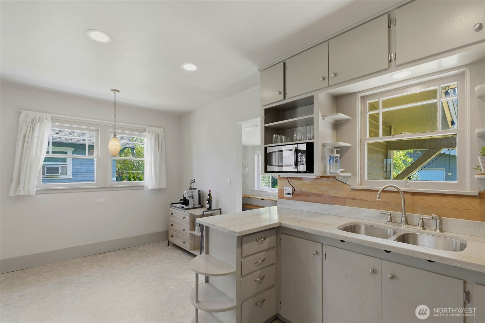2320 S 12th Street , Tacoma, WA 98405