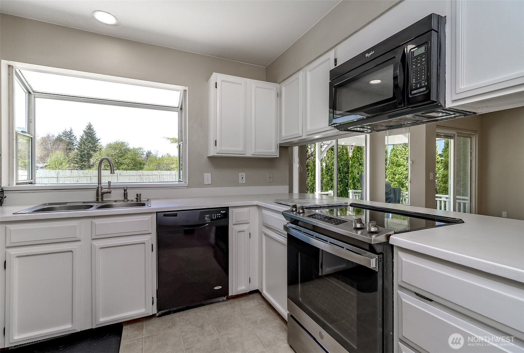 305 Jewell , Enumclaw, WA 98022