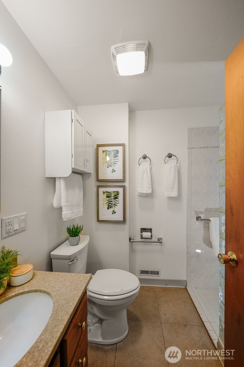 8408 191st Street SW, Edmonds, WA 98026