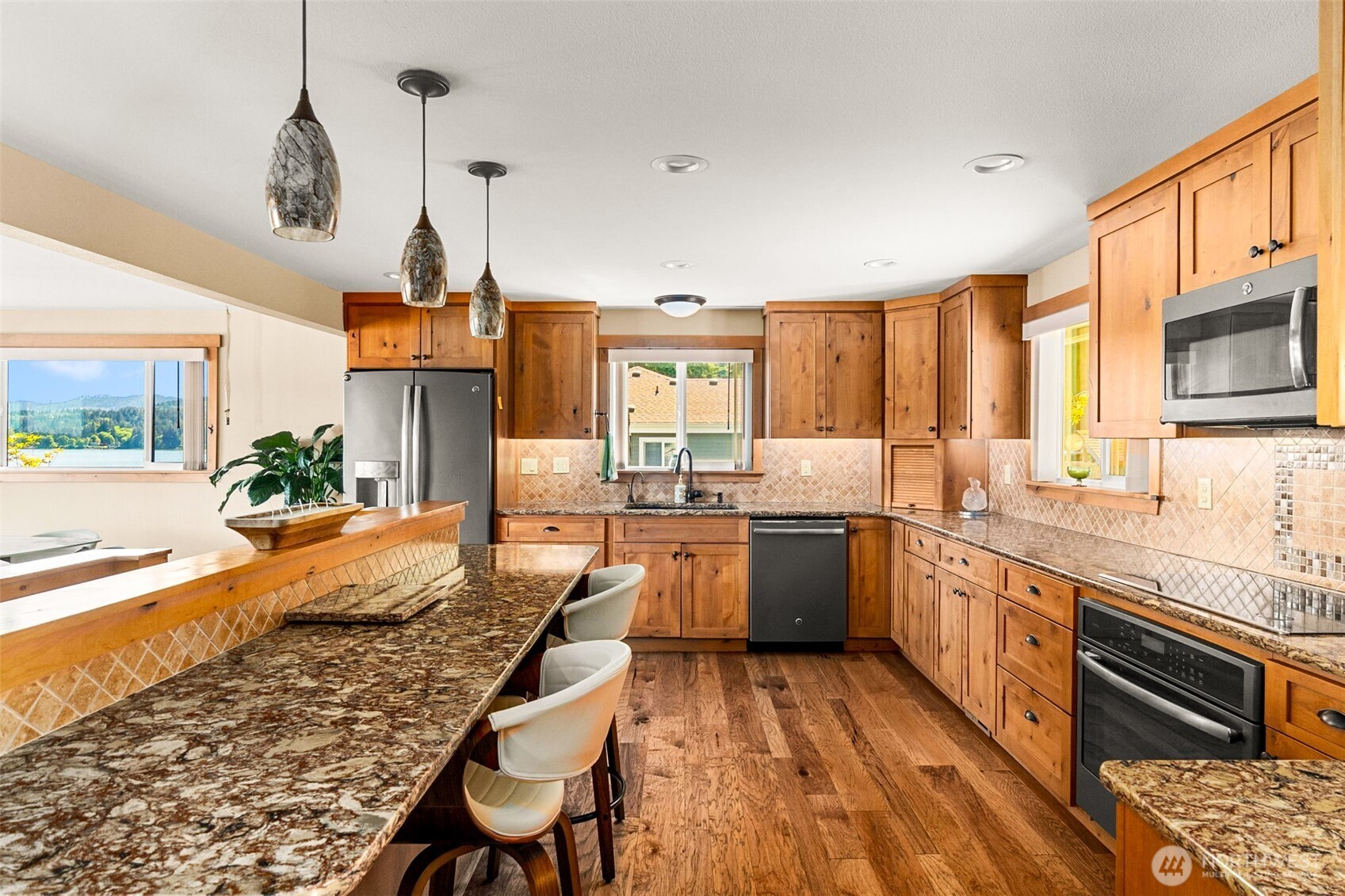3444 Madrona Beach Road NW, Olympia, WA 98502