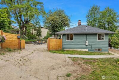 9275 Renton Avenue S, Seattle, WA 98118 - Photo 6