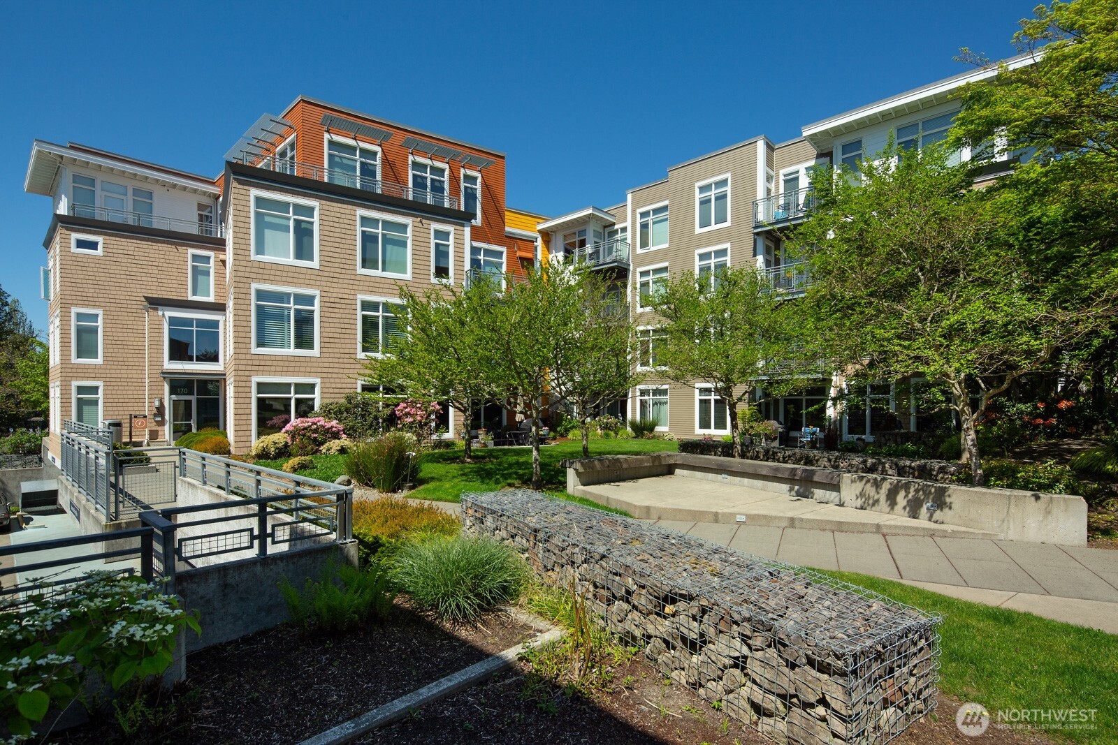 170 Harbor Sq Loop NE #A-411, Bainbridge Island, WA 98110