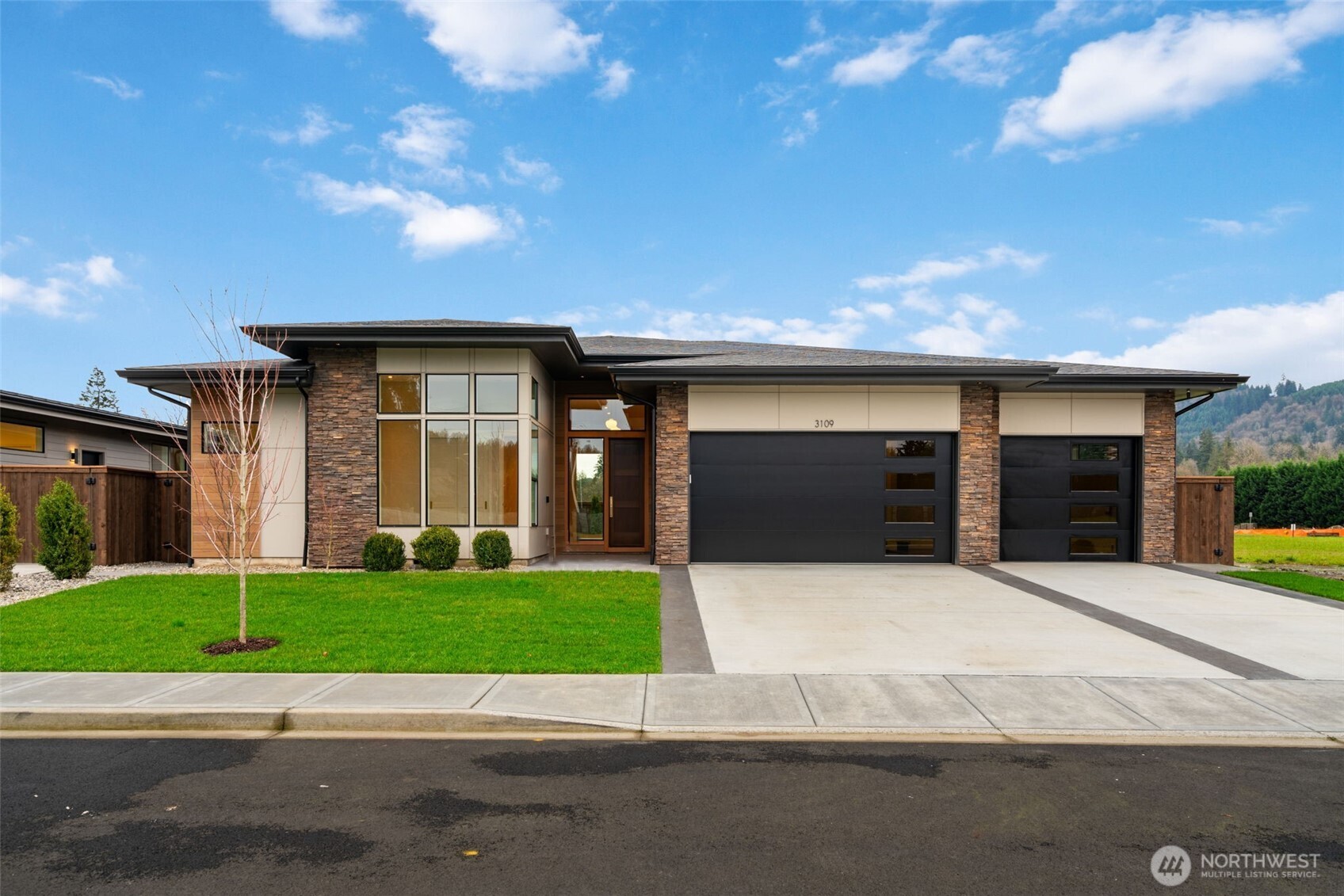 3109 Heron Street , Woodland, WA 98674