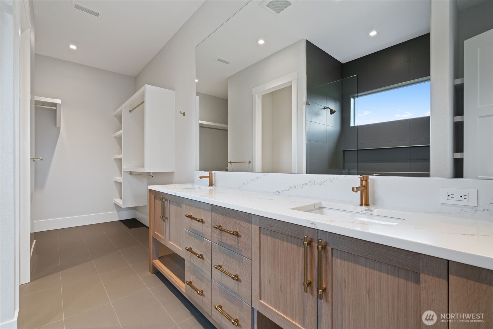 3109 Heron Street , Woodland, WA 98674