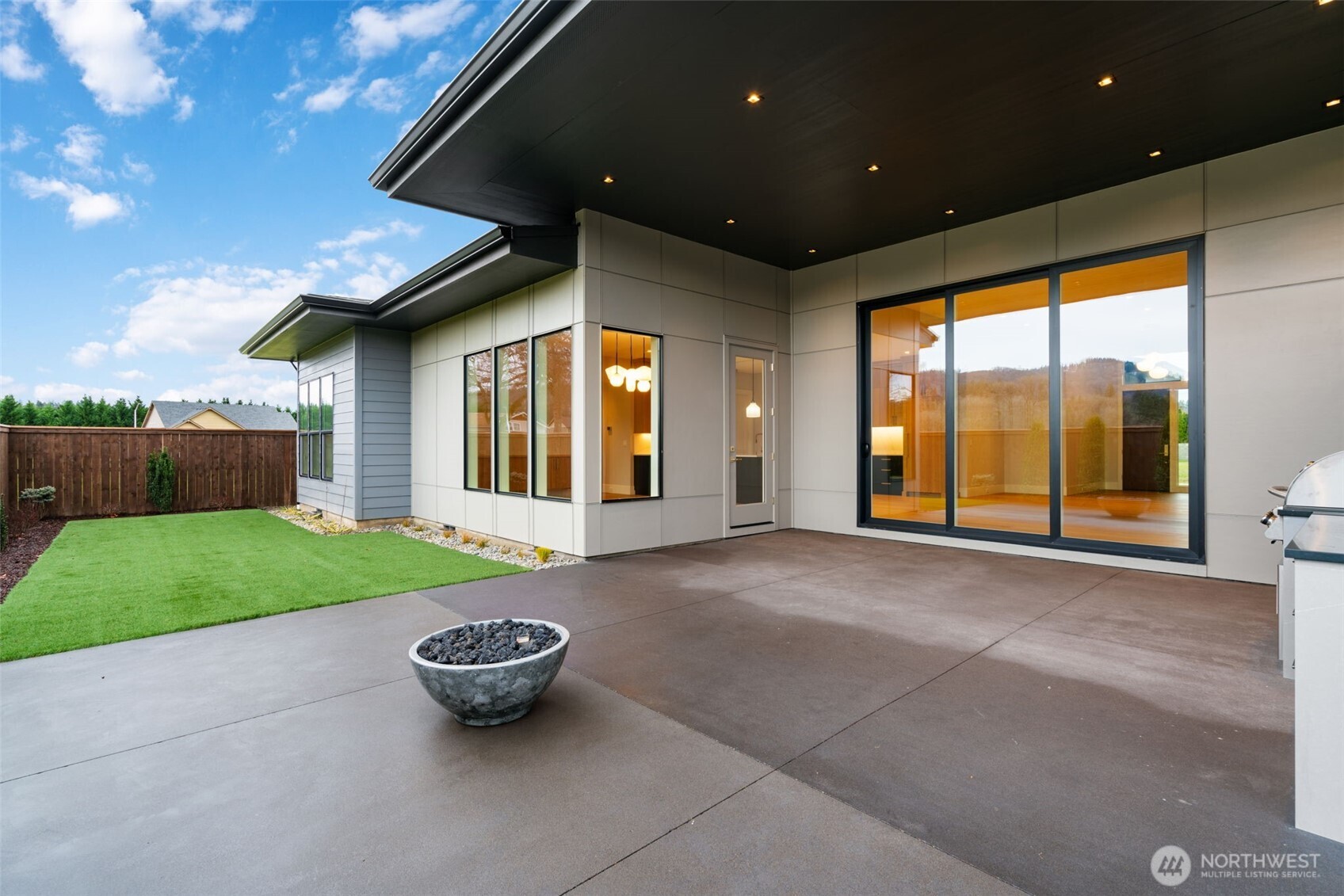 3109 Heron Street , Woodland, WA 98674