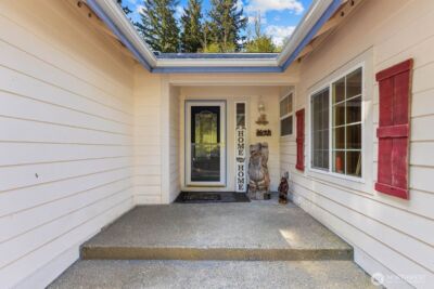 17943 Clear Lake Boulevard SE, Yelm, WA 98597 - Photo 4