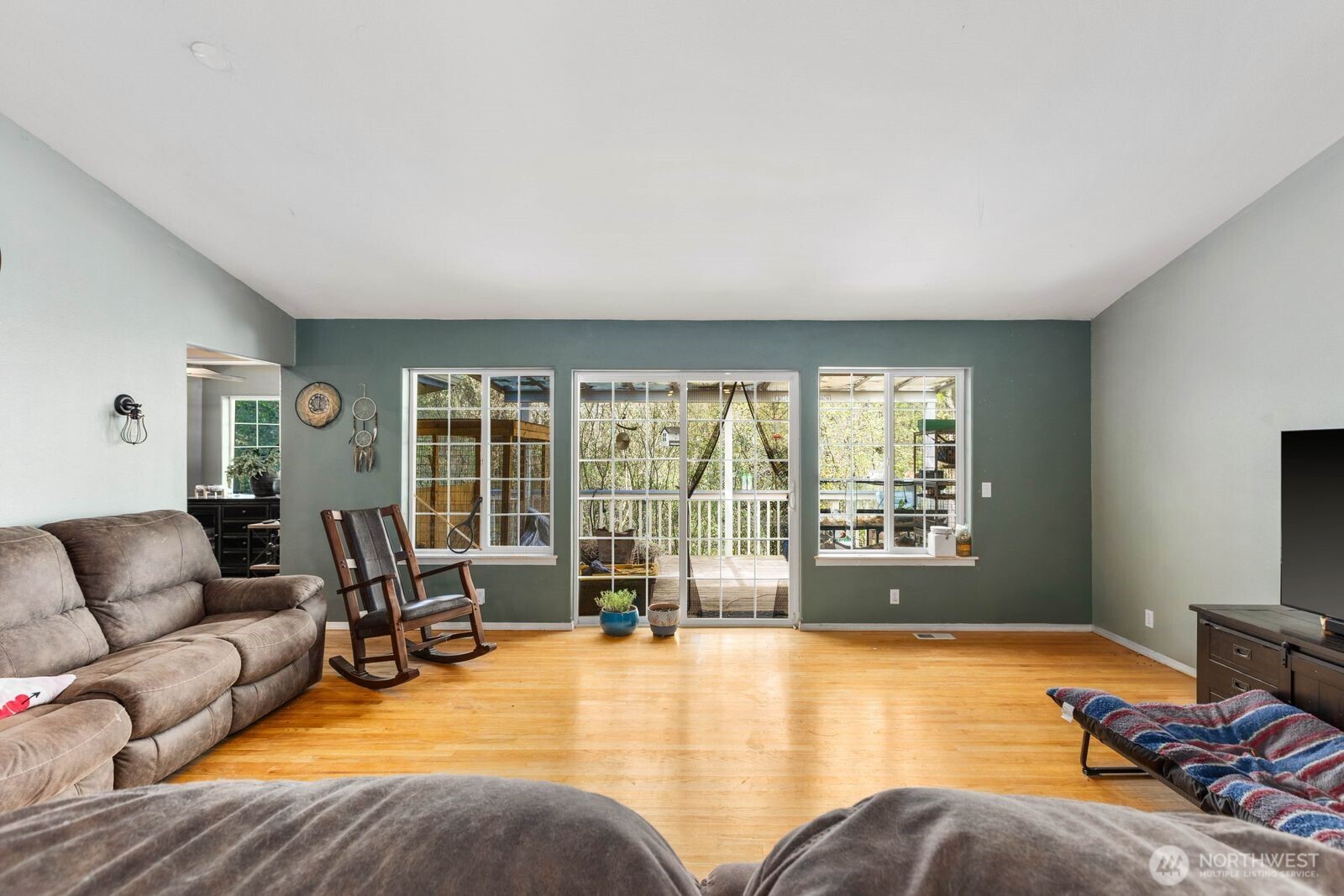 17943 Clear Lake Boulevard SE, Yelm, WA 98597