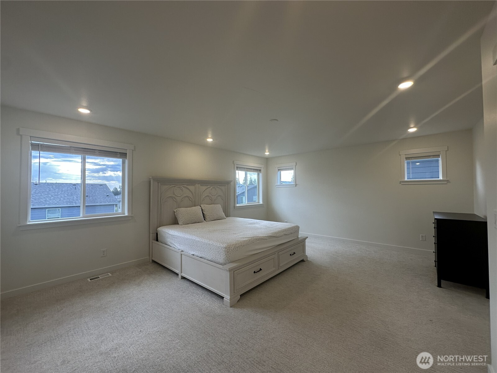 5016 88th Dr NE , Marysville, WA 98270