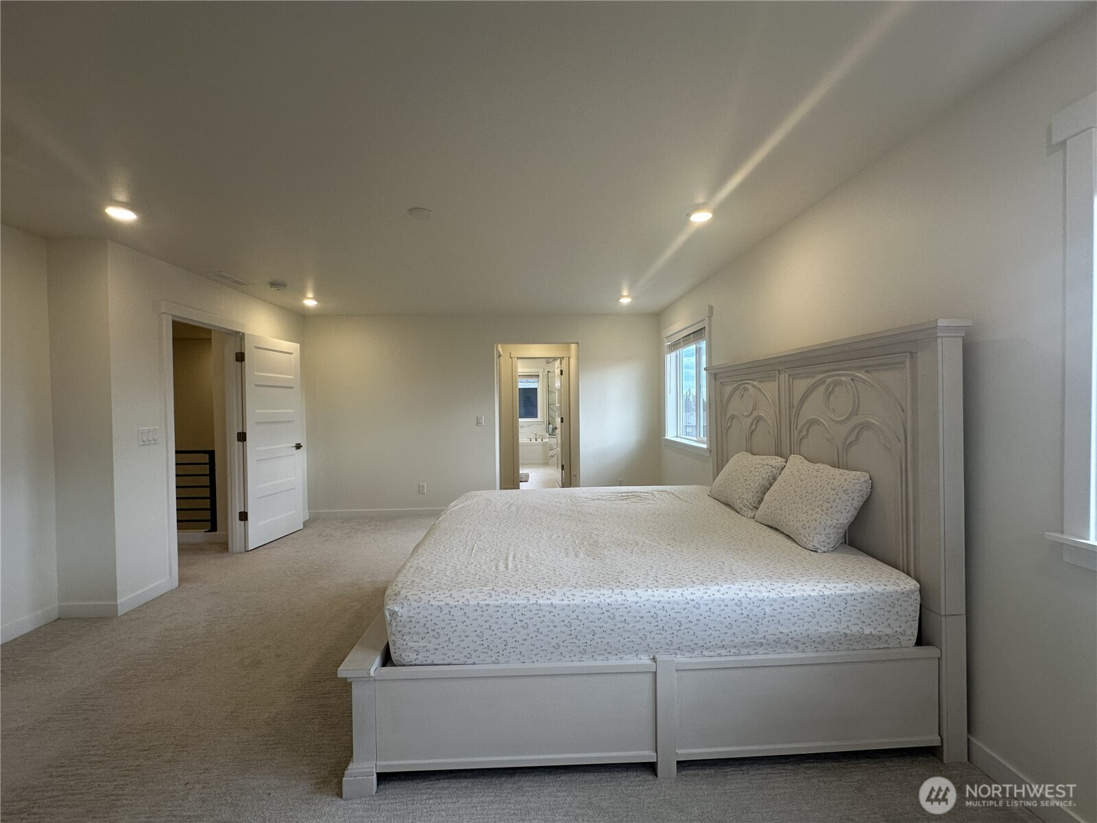 5016 88th Dr NE , Marysville, WA 98270