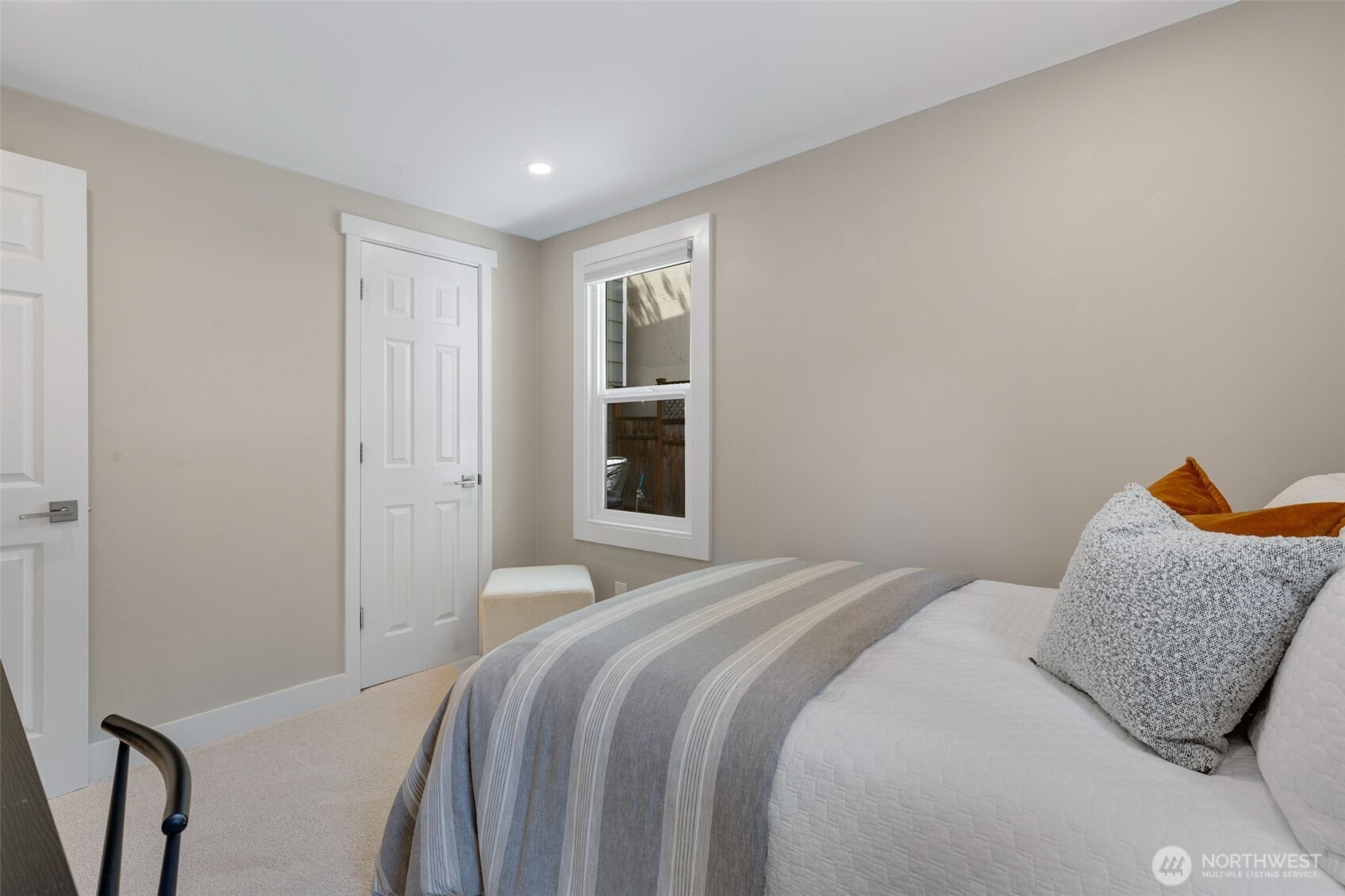 3700 NE 74th Place , Seattle, WA 98115