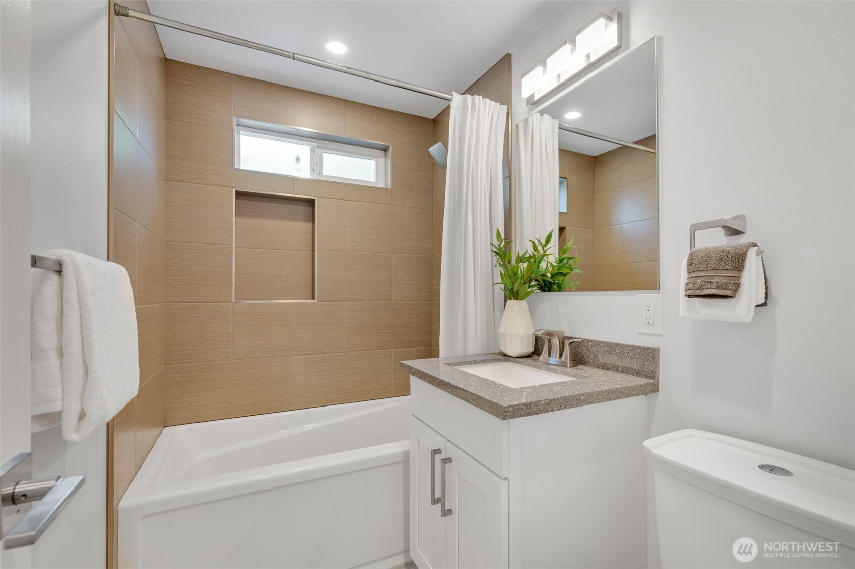 3700 NE 74th Place , Seattle, WA 98115