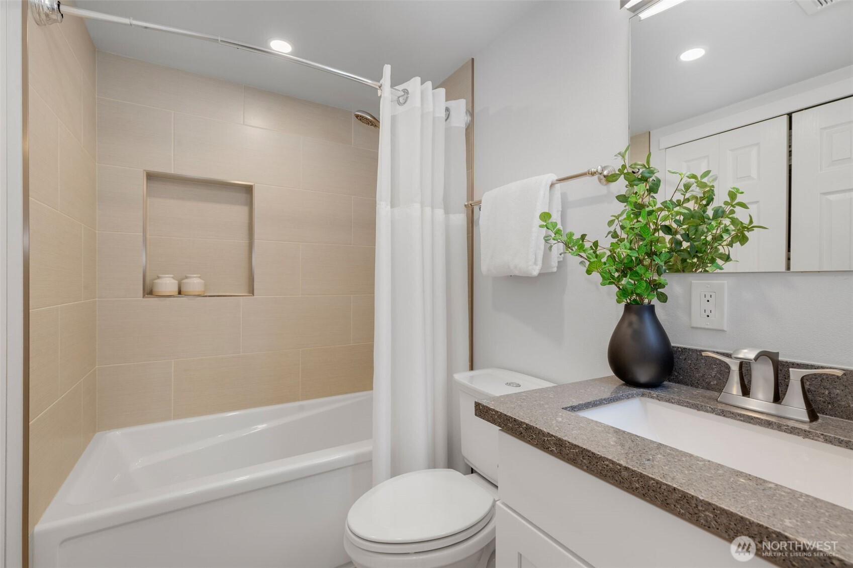 3700 NE 74th Place , Seattle, WA 98115
