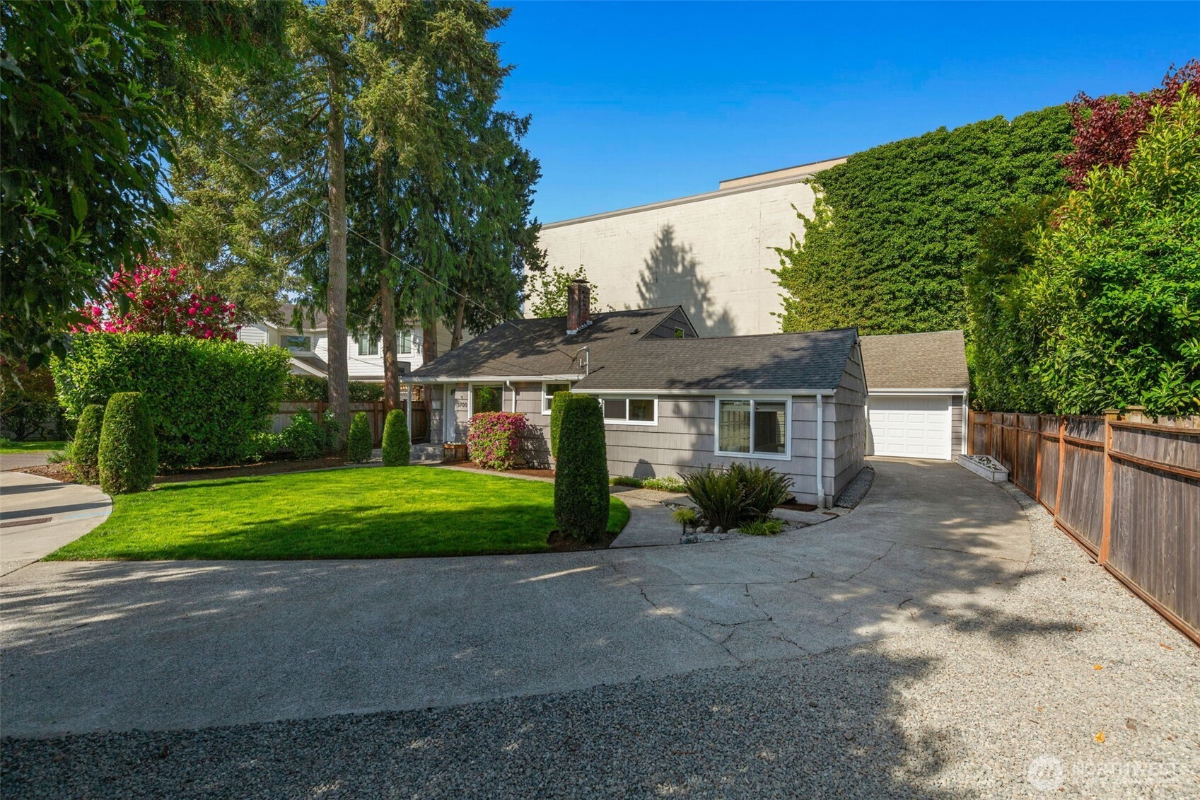 3700 NE 74th Place , Seattle, WA 98115