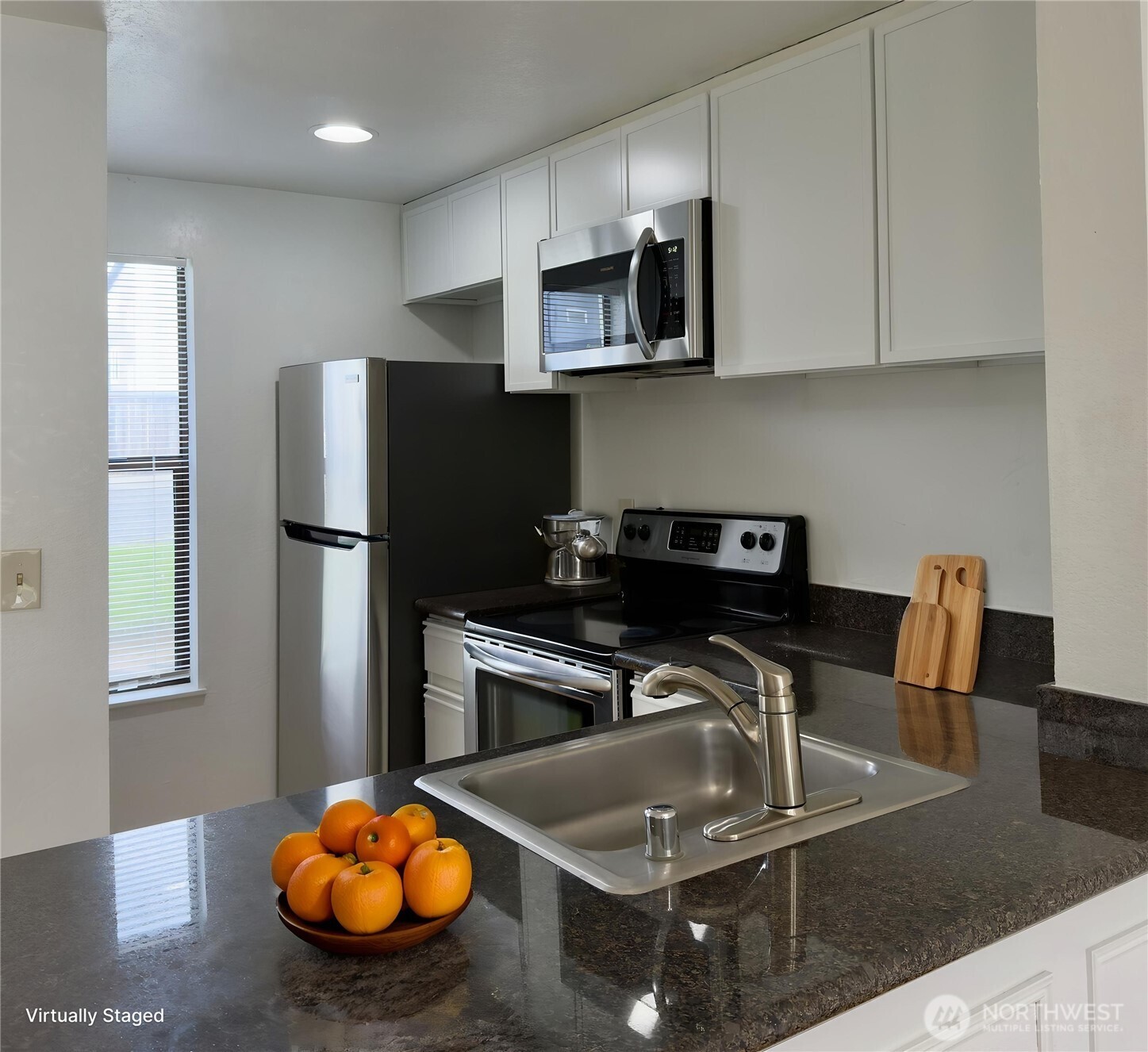 8013 NE 177th Court #403, Kenmore, WA 98028