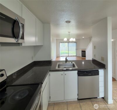 8013 NE 177th Court #403, Kenmore, WA 98028 - Photo 4