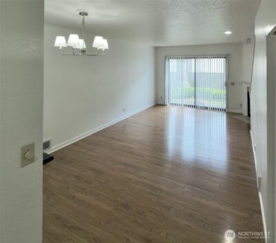 8013 NE 177th Court #403, Kenmore, WA 98028 - Photo 9