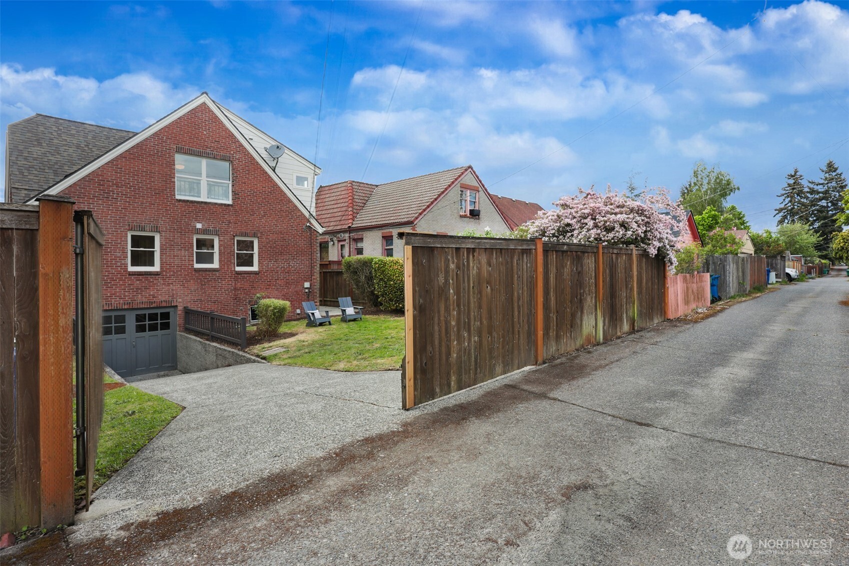 7738 Jones Avenue NW, Seattle, WA 98117
