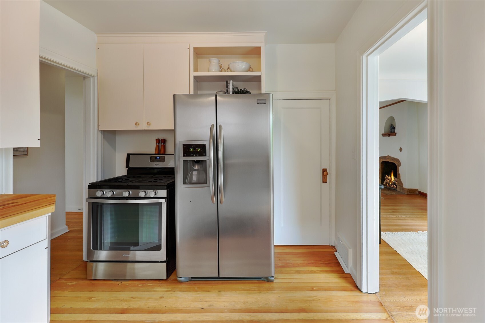 7738 Jones Avenue NW, Seattle, WA 98117