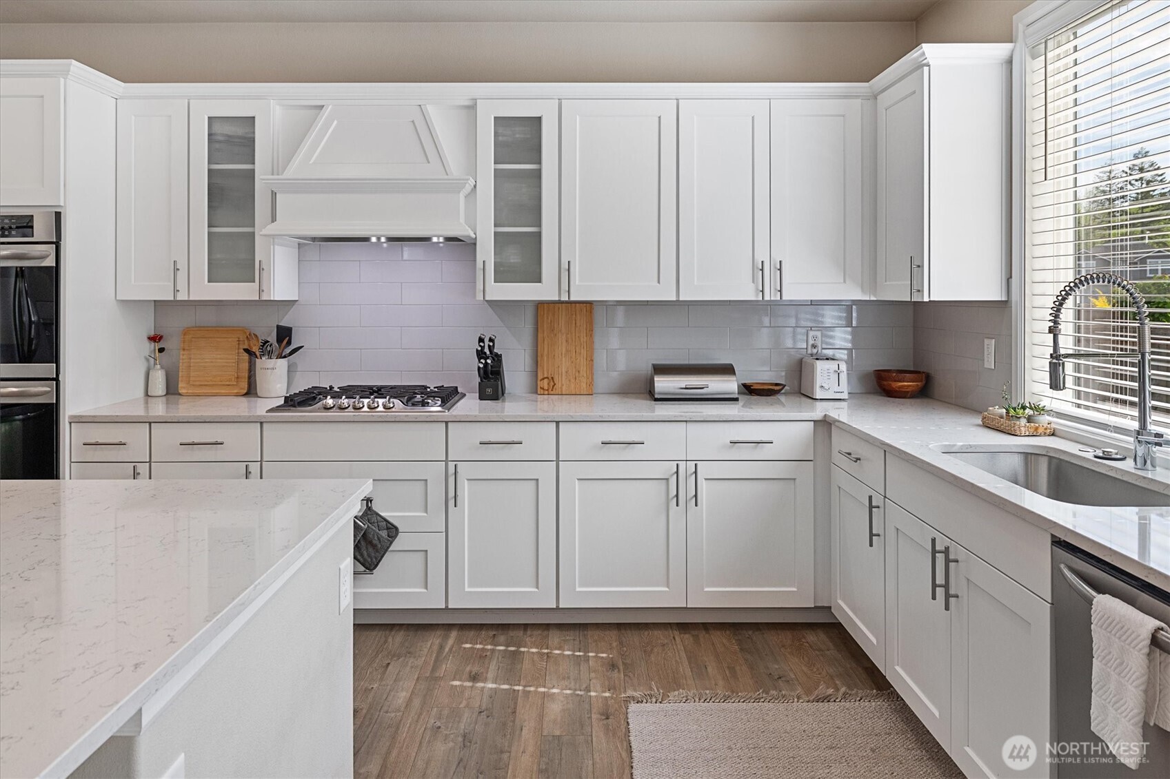17525 Crossing Drive E, Puyallup, WA 98374