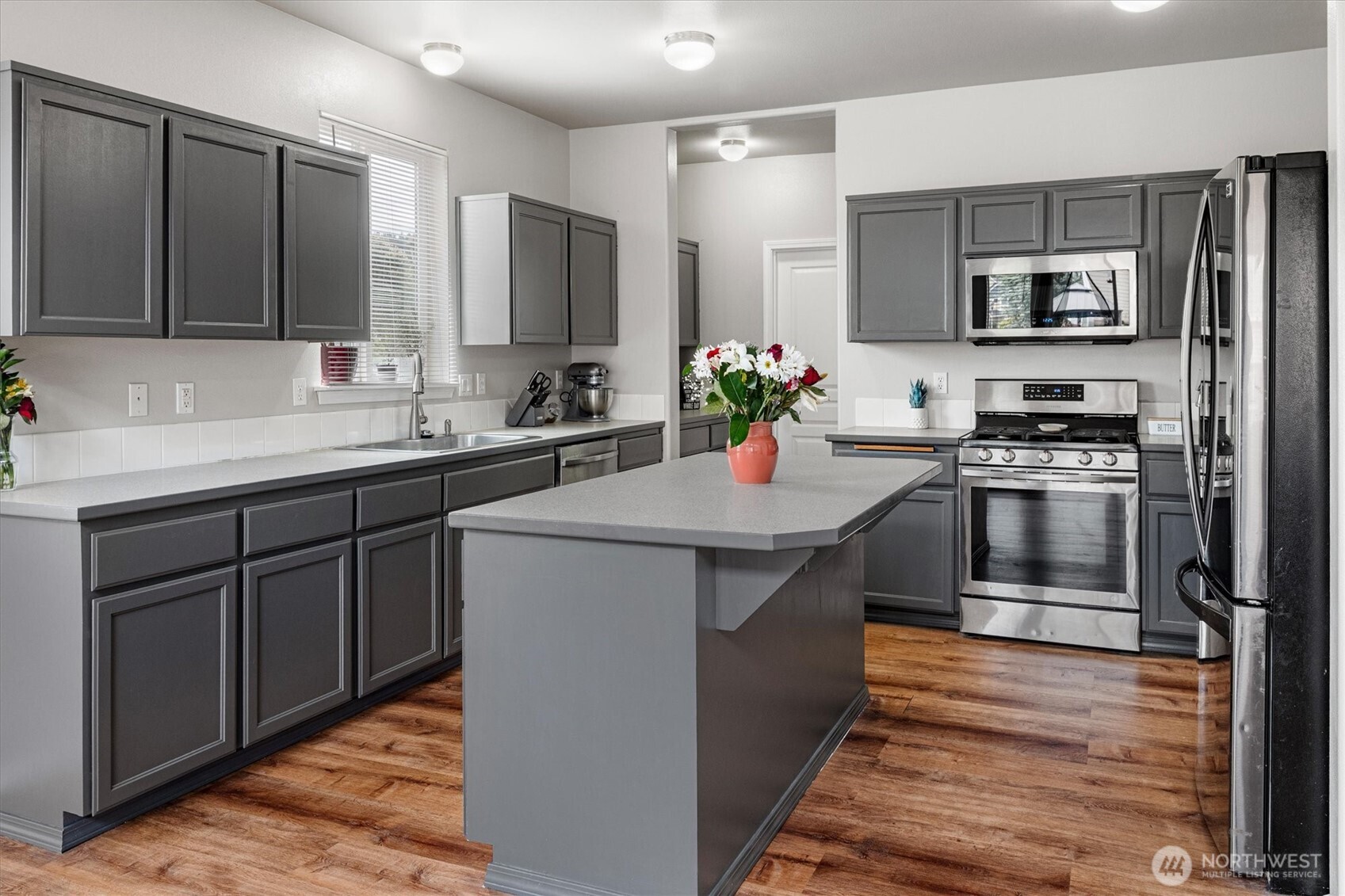 1210 Blue Jay Avenue SW, Orting, WA 98360