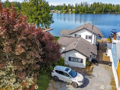 16626 Pleasant Beach Drive SE, Yelm, WA 98597 - Photo 2