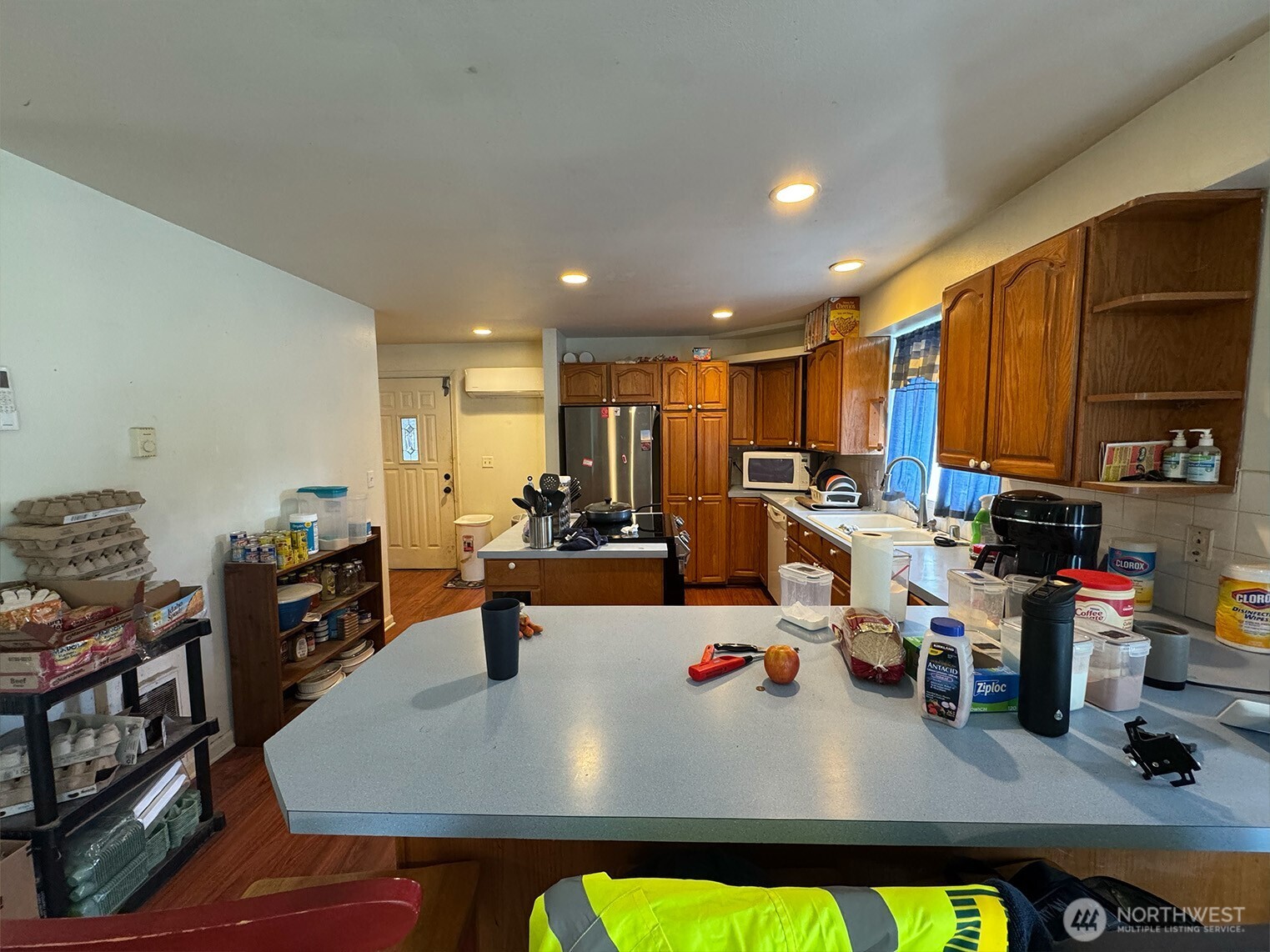 16491 E State Route 3 , Allyn, WA 98524
