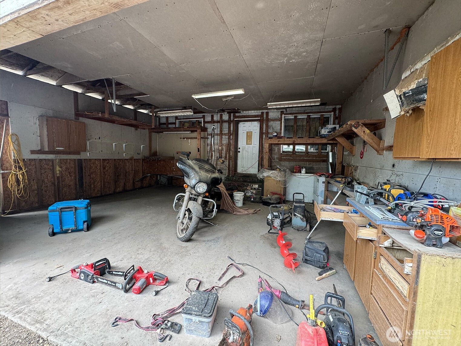 16491 E State Route 3 , Allyn, WA 98524