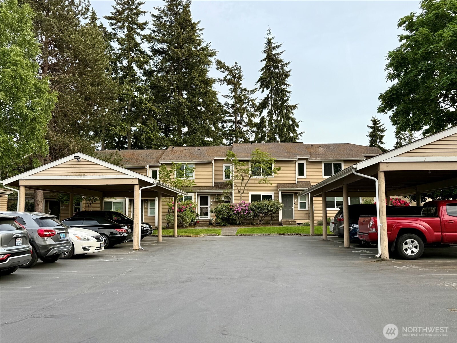 23816 12th Place S #405, Des Moines, WA 98198