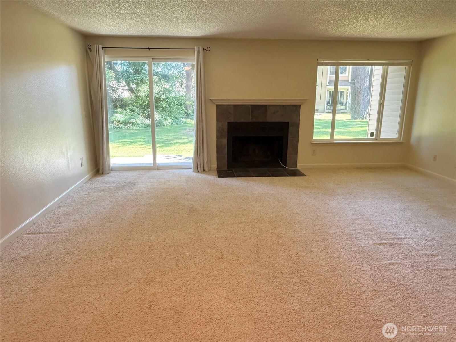23816 12th Place S #405, Des Moines, WA 98198