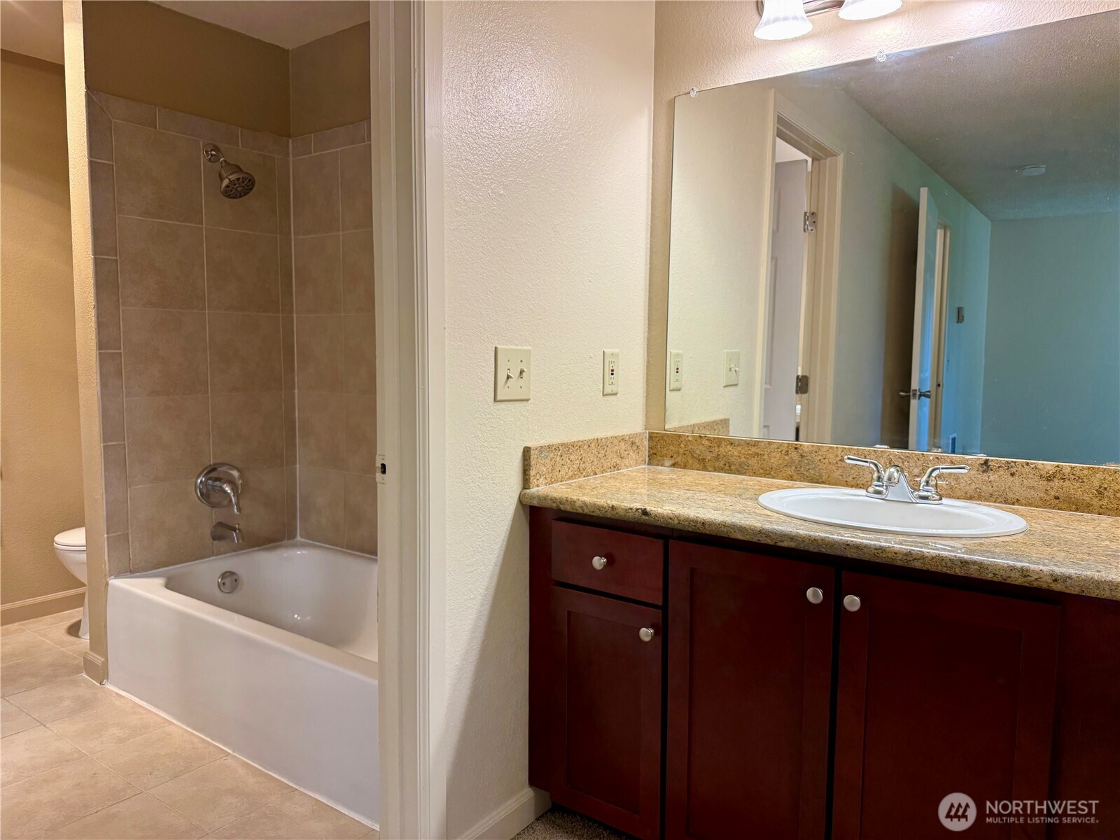 23816 12th Place S #405, Des Moines, WA 98198