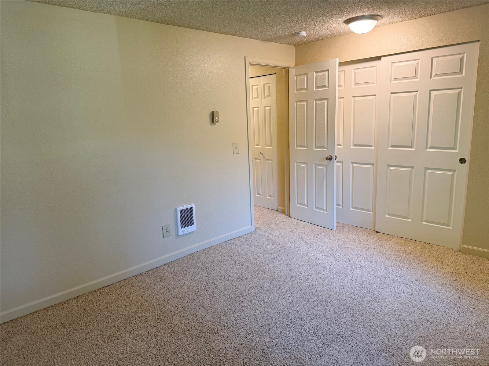 23816 12th Place S #405, Des Moines, WA 98198