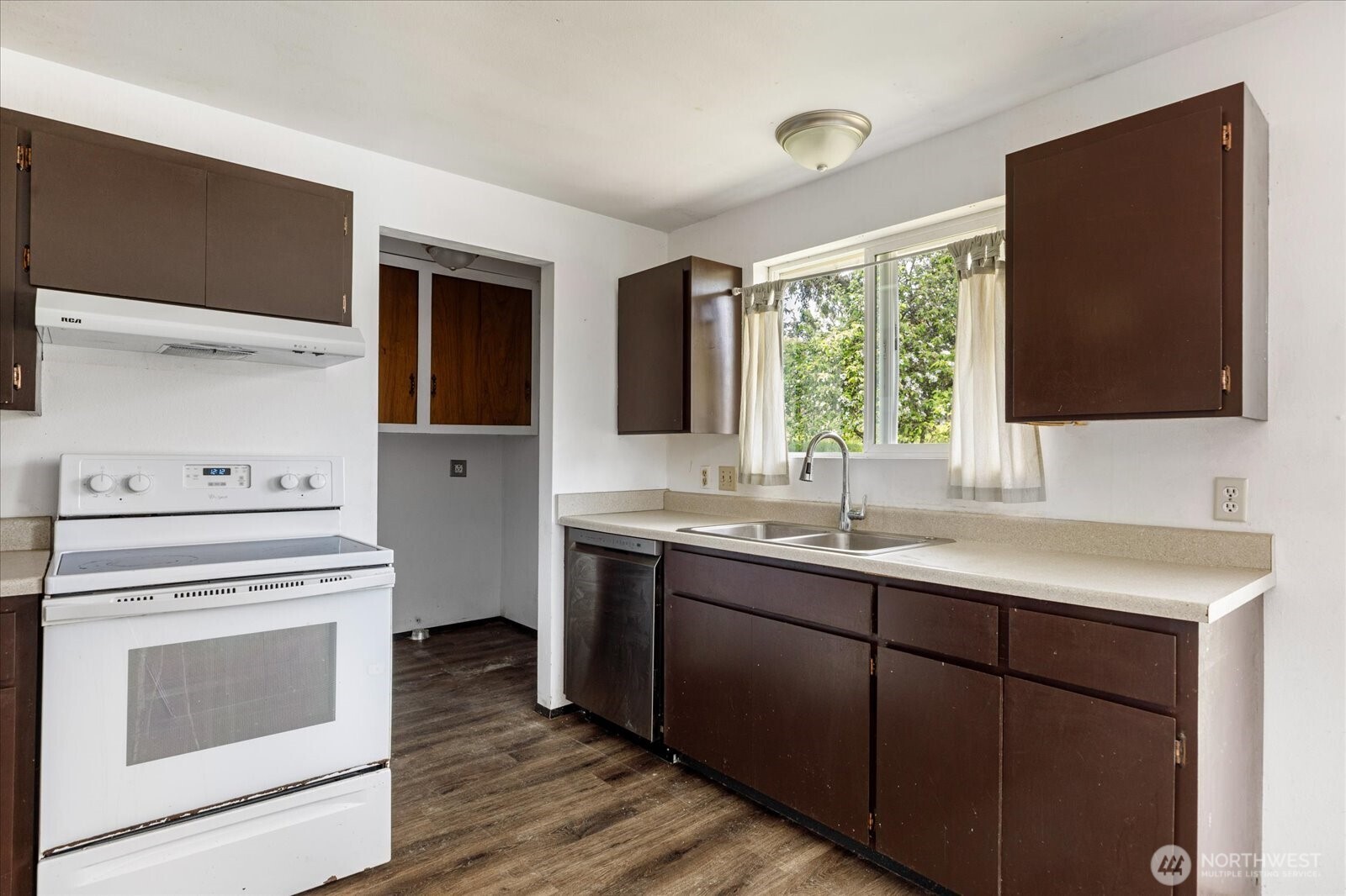 2642 Olympic Drive , Oak Harbor, WA 98277