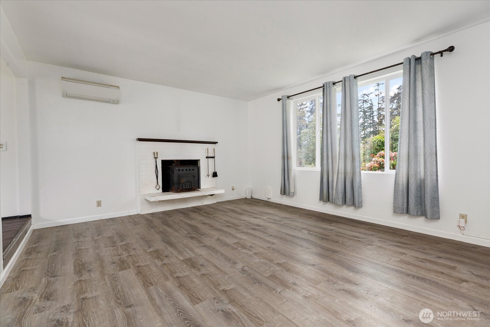 2642 Olympic Drive , Oak Harbor, WA 98277