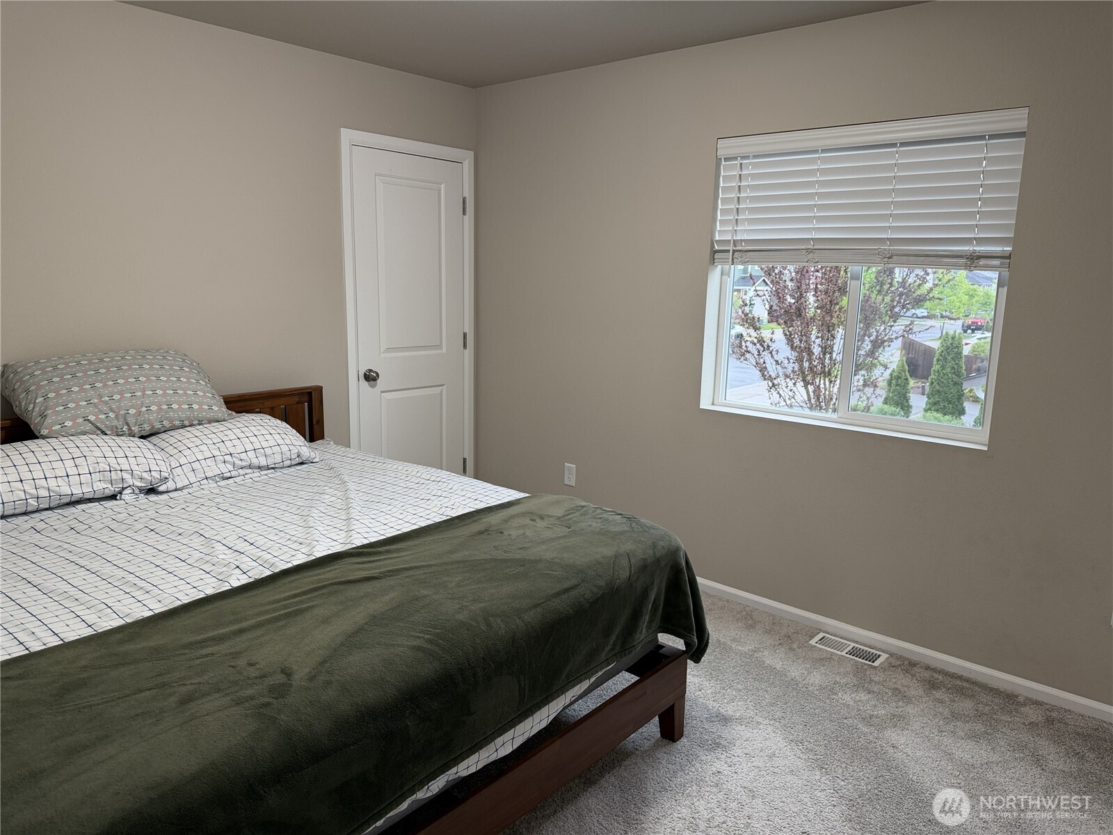 8444 39th St NE , Marysville, WA 98270