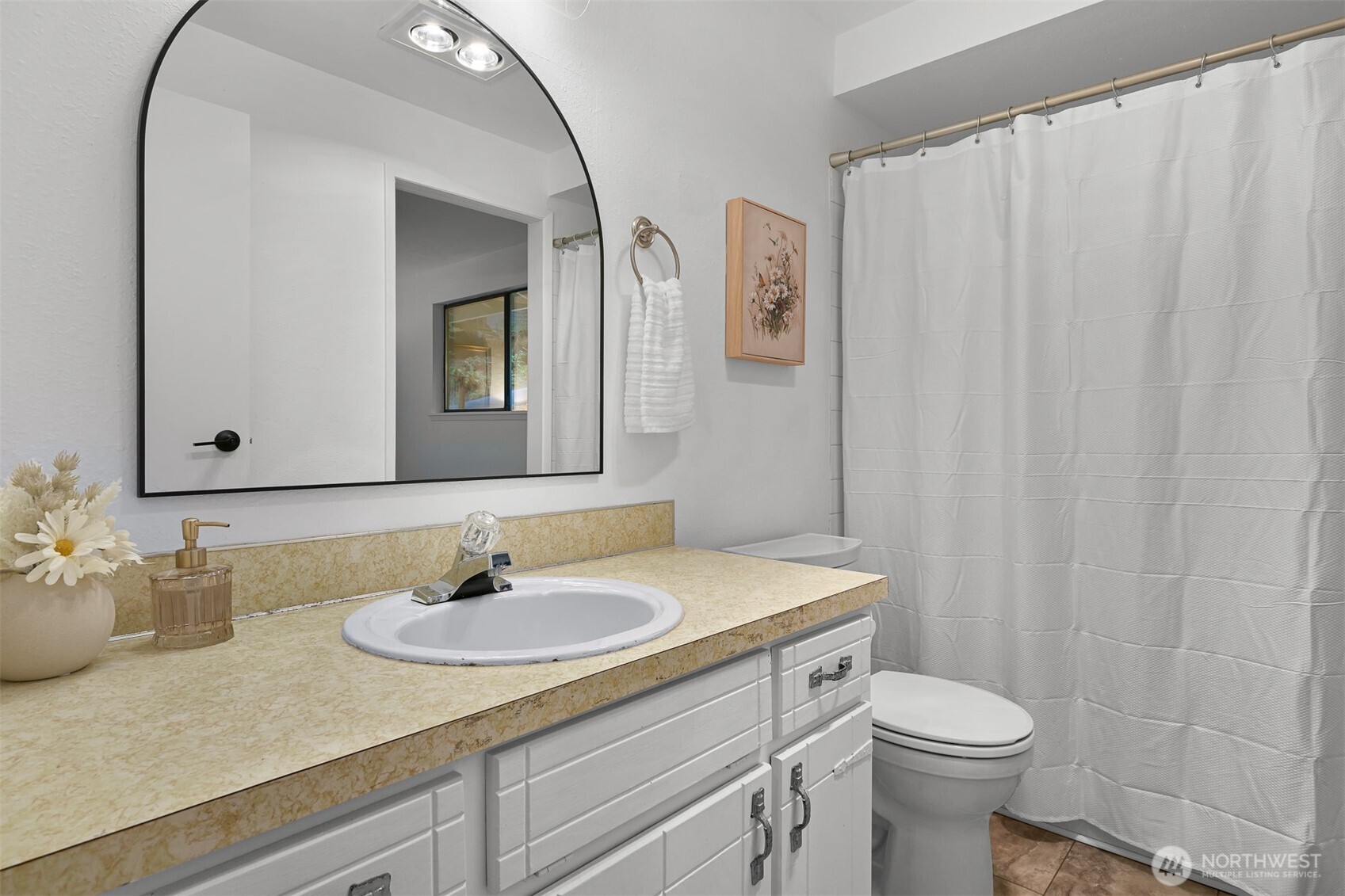 10 B Little Strawberry Lane , Bellingham, WA 98229