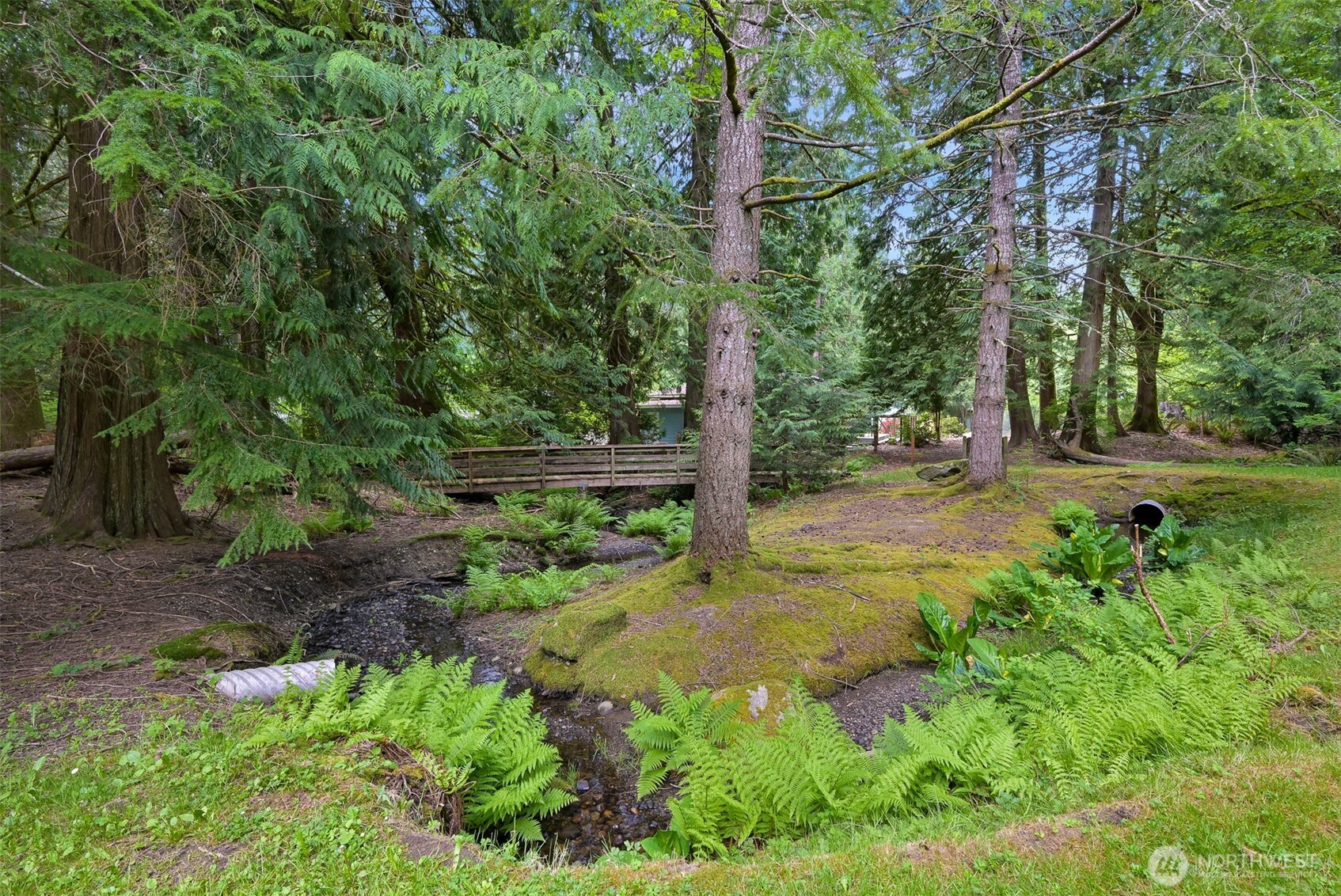 10 B Little Strawberry Lane , Bellingham, WA 98229
