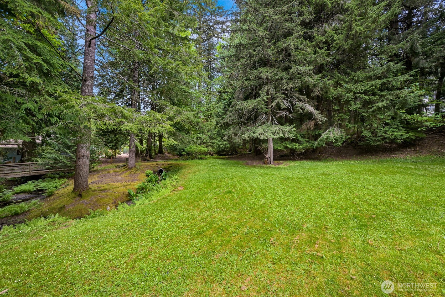 10 B Little Strawberry Lane , Bellingham, WA 98229