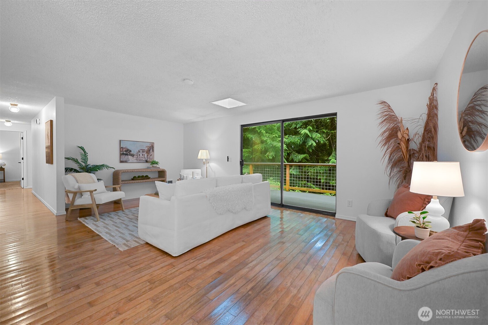 10 B Little Strawberry Lane , Bellingham, WA 98229