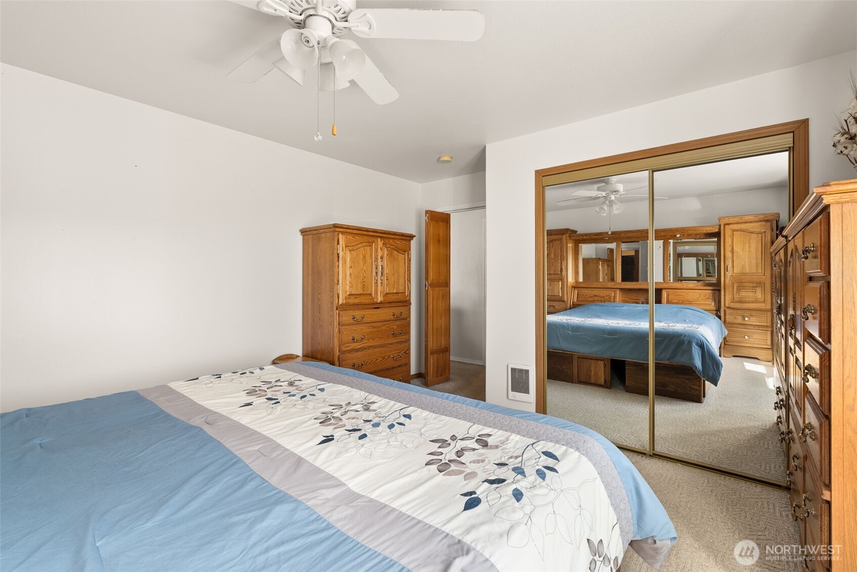 14 Sunset Road , South Bend, WA 98586