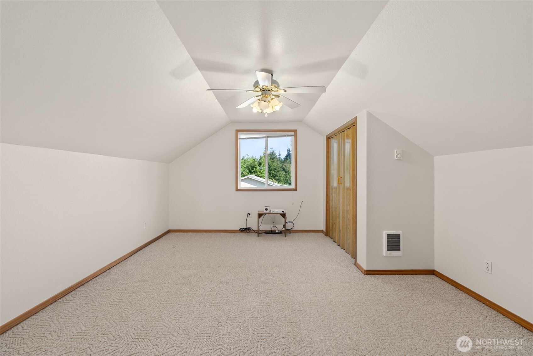 14 Sunset Road , South Bend, WA 98586