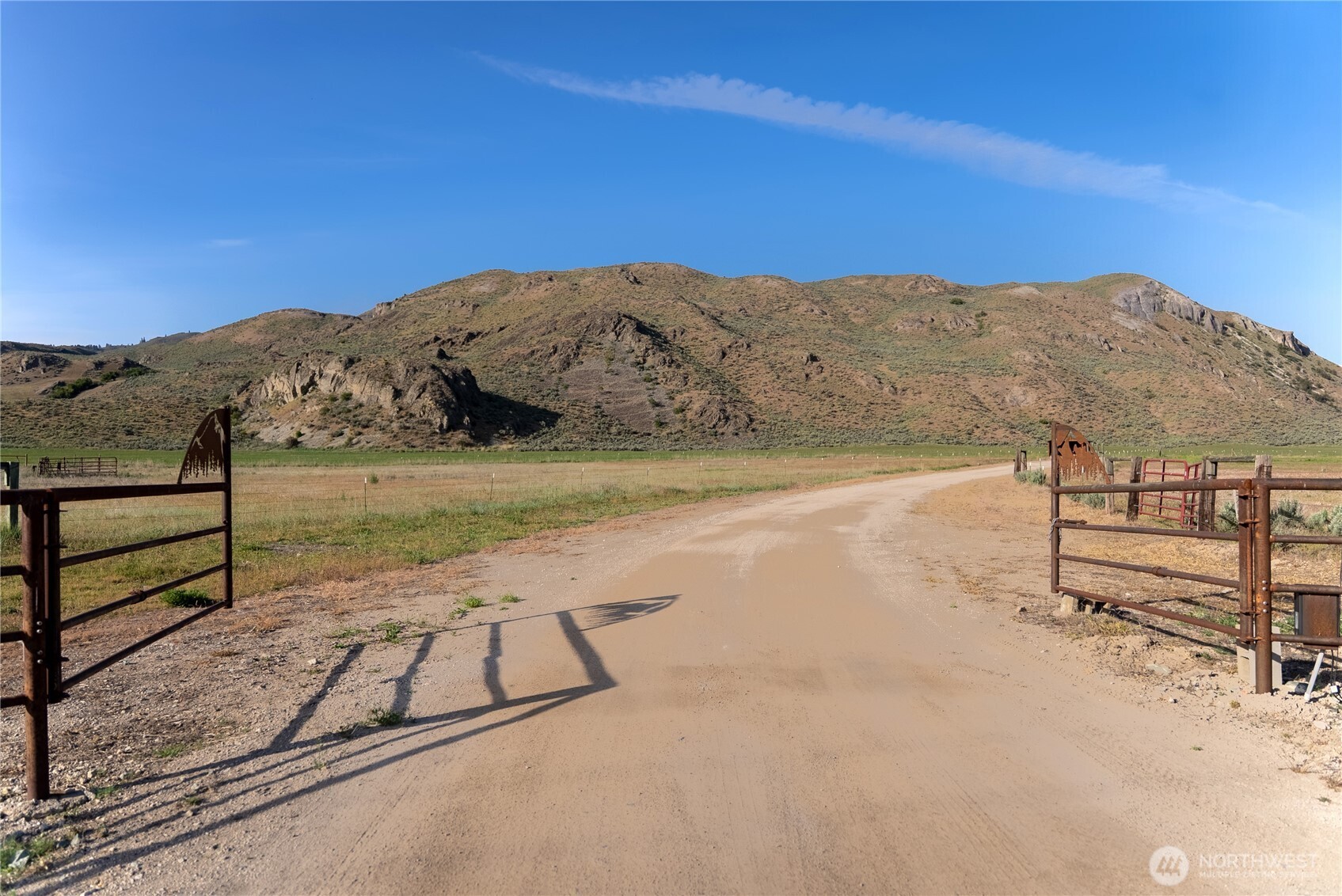112 Pine Creek Road , Tonasket, WA 98855