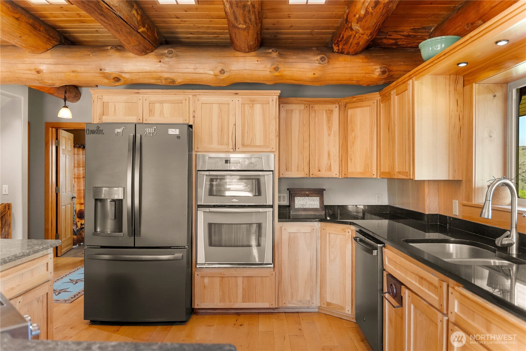 112 Pine Creek Road , Tonasket, WA 98855